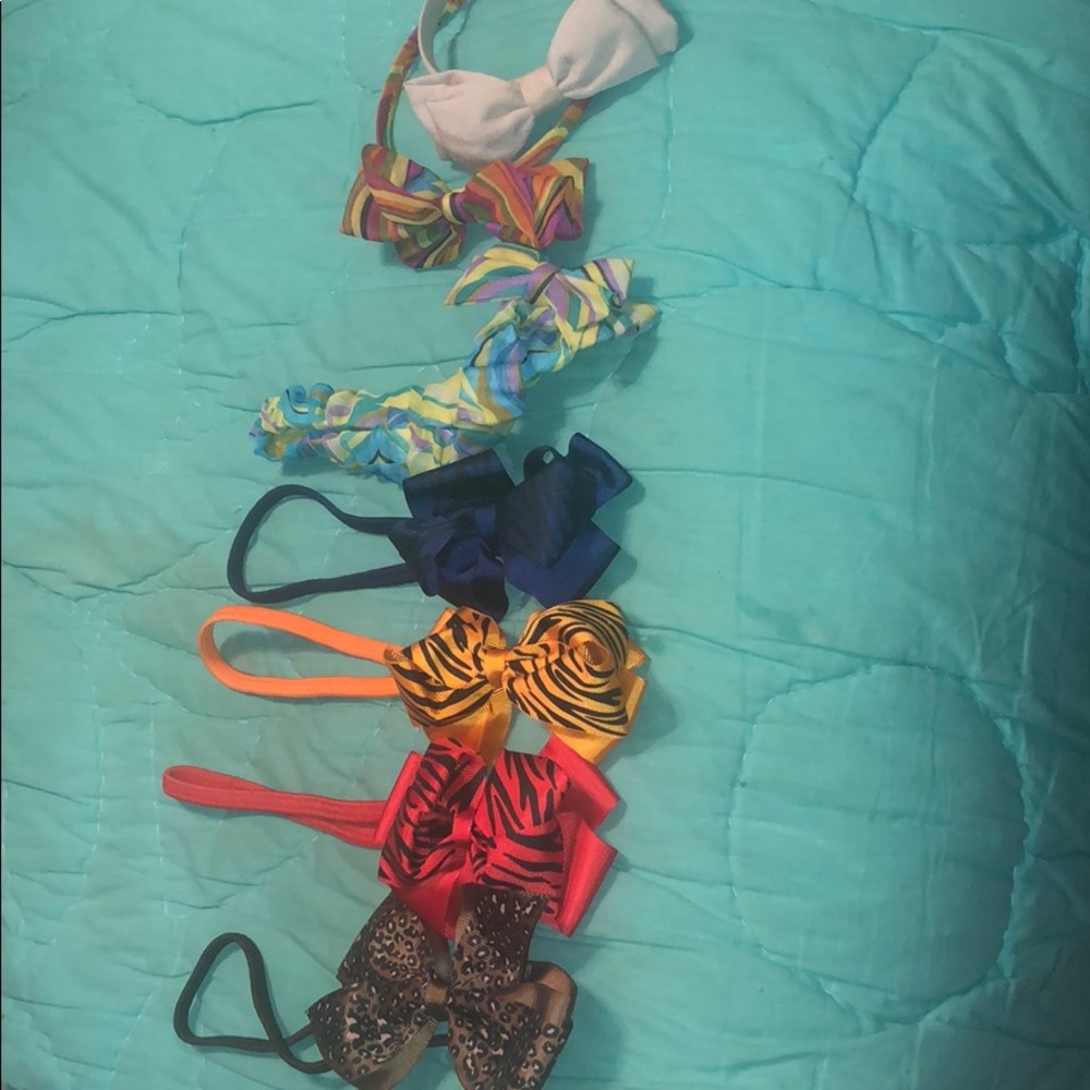 Bundle of 7 hardly worn bow headbands
